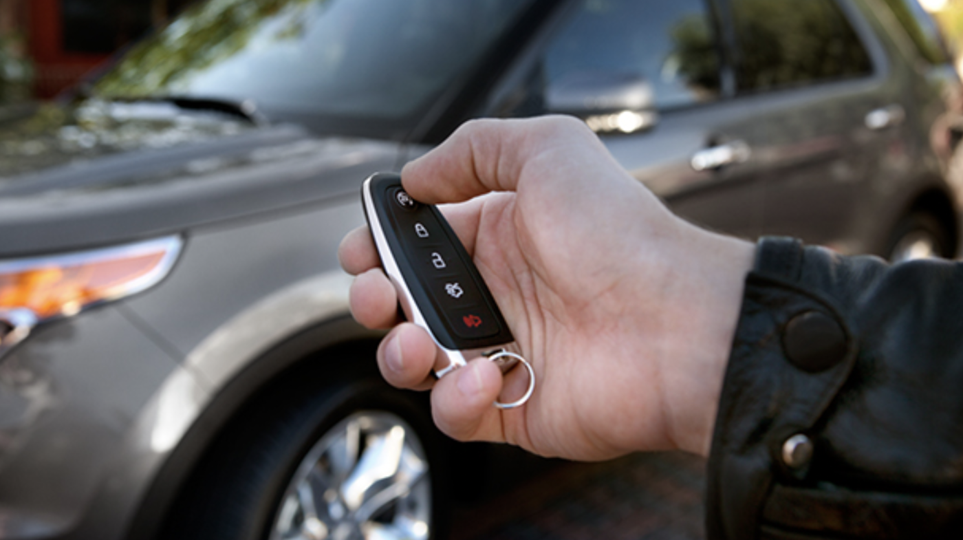 Can a car key transponder be reprogrammed or deactivated?
